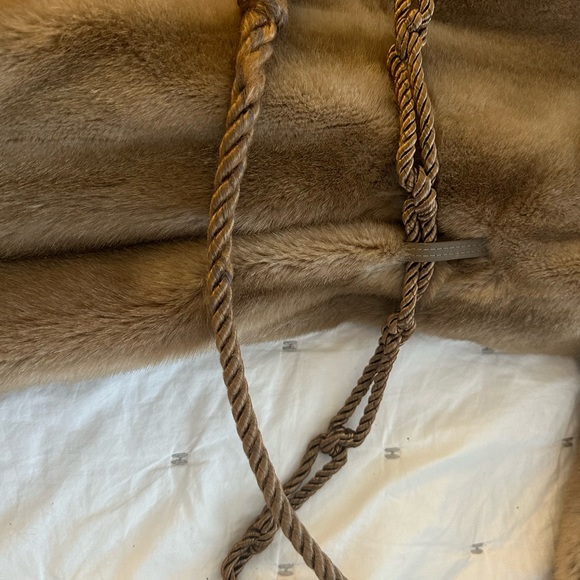 Mon wife vibes, but make it vintage faux! - Picture 6 of 10